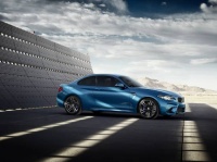 »Eyes on Gigi«. BMW predstavlja interaktivno kampanjo za nov BMW M2 Coupé.  