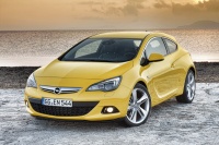 Nova Opel Astra GTC: ostra podoba, ostra vožnja