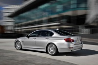 BMW serije 5 je zopet najuspešnejši poslovni avto na svetu. 