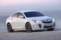 Opel Insignia OPC: vrhunska tehnologija zagotavlja užitek v vožnji