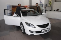 Zanesljiva zmagovalca: Nova Mazda6 in Peter Manko&#269;