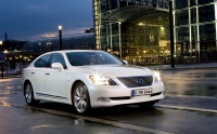 LEXUS LS 600h