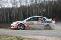 Posadka Bencin Adrenalin Rally Team  na stopni?kah